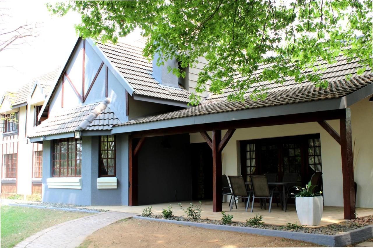 The Willow Inn Benoni Exterior photo