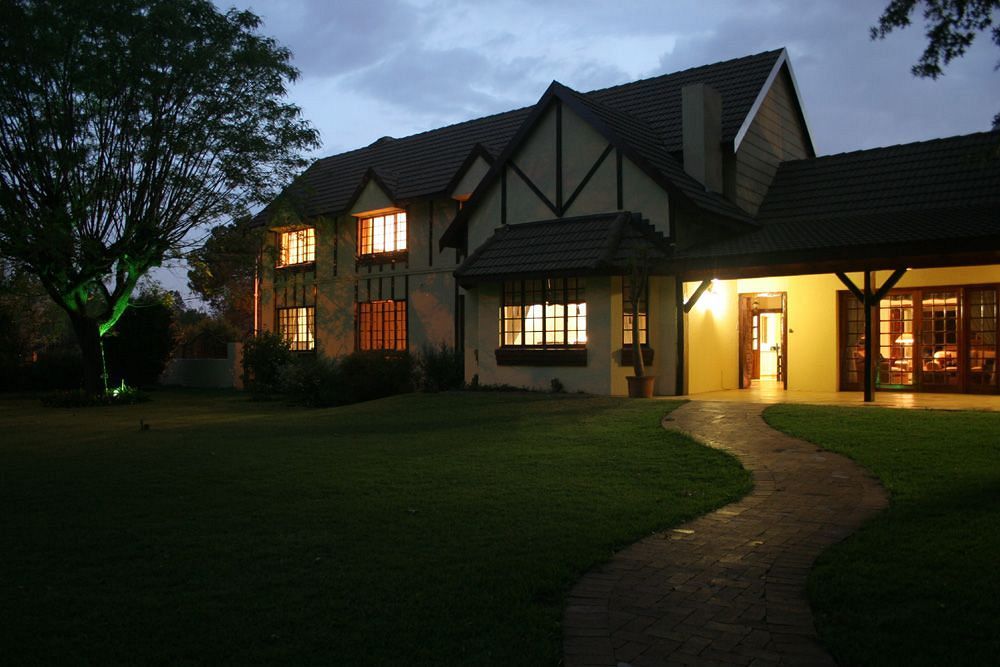 The Willow Inn Benoni Exterior photo