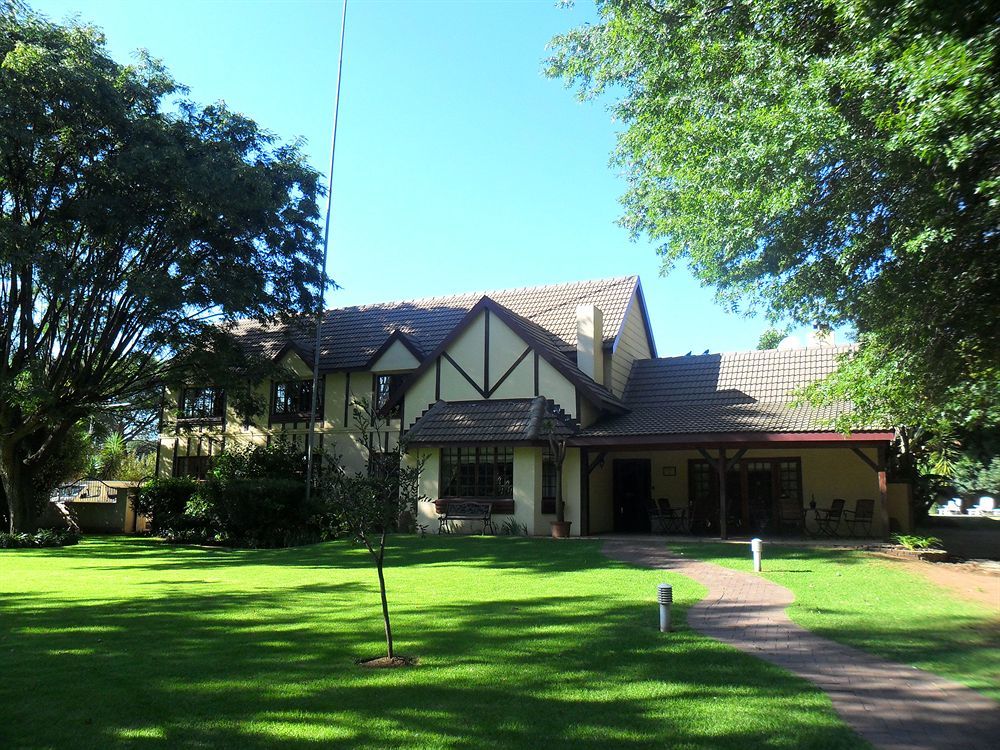 The Willow Inn Benoni Exterior photo