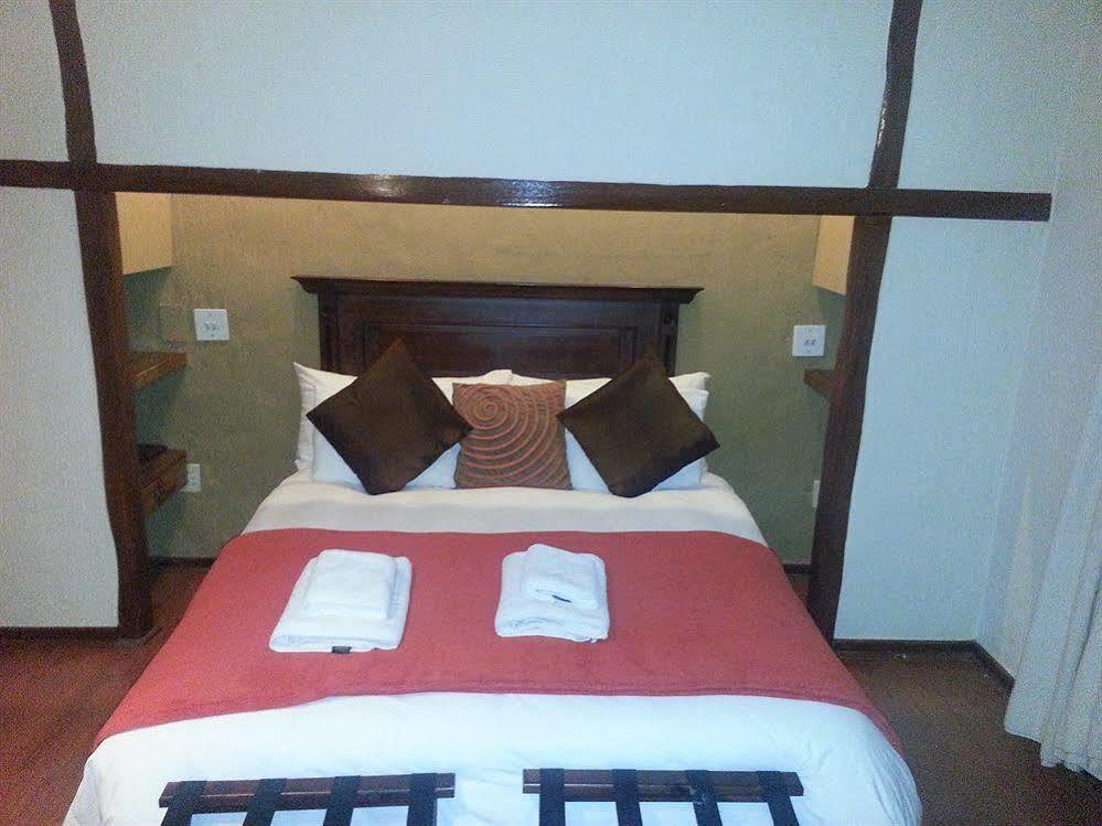 The Willow Inn Benoni Exterior photo