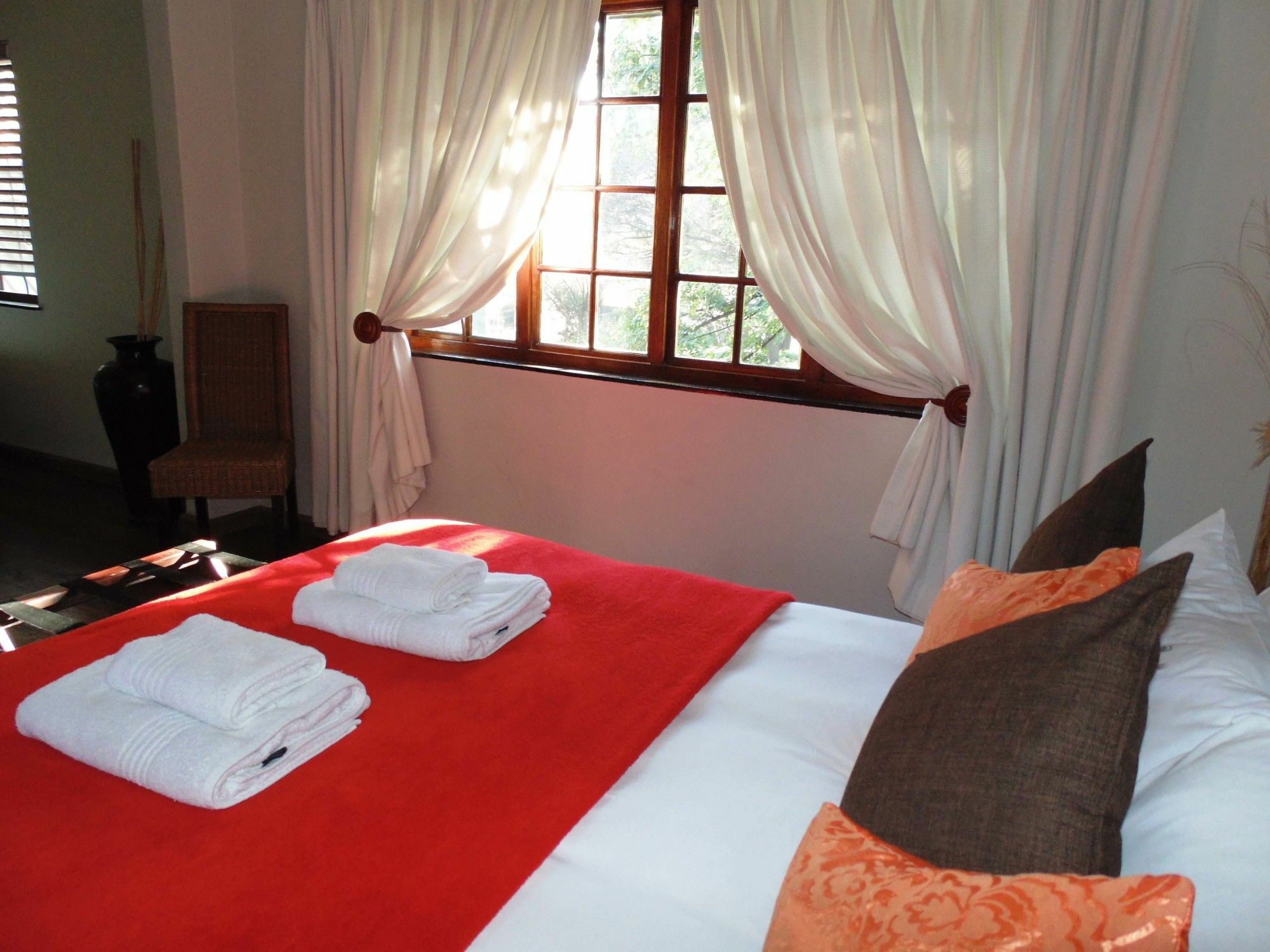 The Willow Inn Benoni Exterior photo